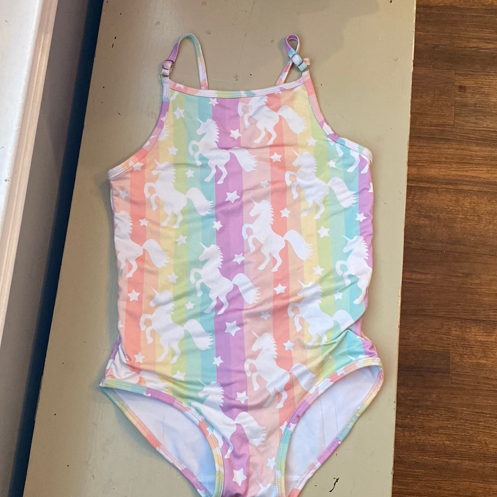 Girls 1 piece swimsuit